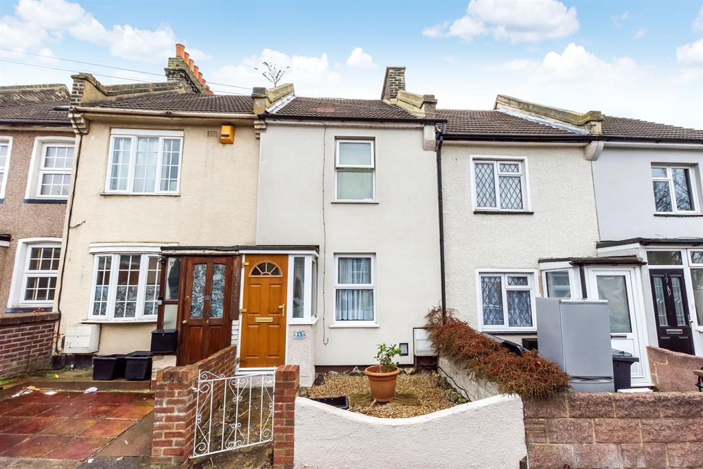 Gladstone Road, Dartford, Kent, DA1 1TU 2 bed terraced house £285,000