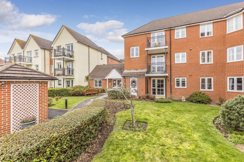 Atkinson Court, East Cosham 2 bed retirement property £225,000