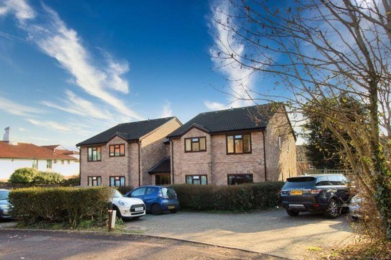 Apseleys Mead, Bradley Stoke, Bristol 1 bed apartment £750 pcm (£173 pw)