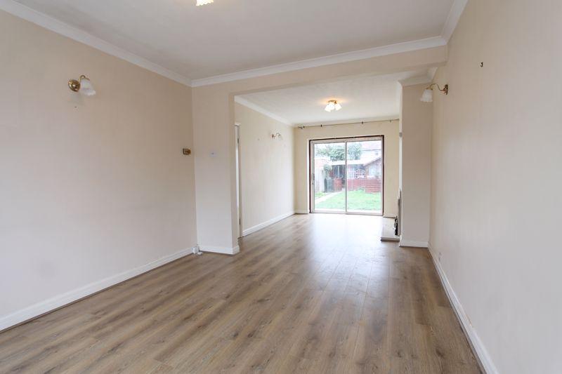 Anthony Road, Greenford 3 bed terraced house £1,700 pcm (£392 pw)