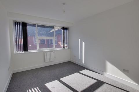 2 bedroom apartment to rent, The Pavillions, Trowbridge