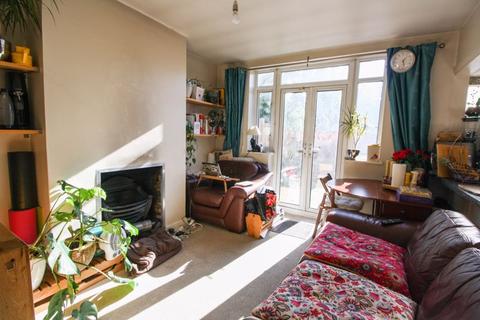63 Spencers Road, Horsham, RH12 2JQ