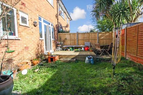 63 Spencers Road, Horsham, RH12 2JQ