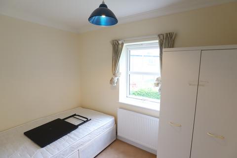 2 bedroom flat to rent, Enderley Street, Newcastle-under-Lyme, ST5