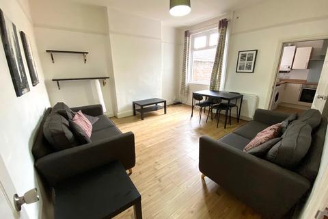 4 bedroom terraced house to rent - Enderley Street, Newcastle-under-Lyme, ST5