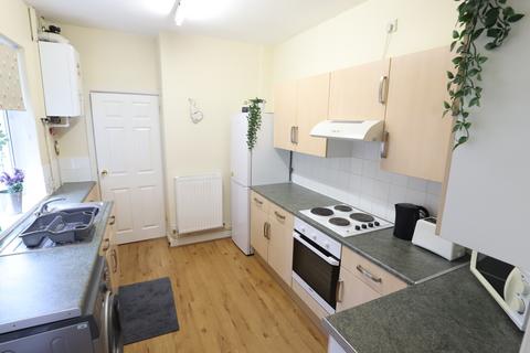 4 bedroom terraced house to rent - King Street, Newcastle-under-Lyme, ST5