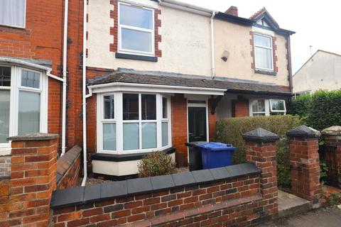 4 bedroom terraced house to rent, King Street, Newcastle-under-Lyme, ST5