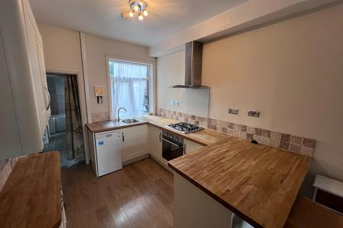 3 bedroom terraced house to rent, Legge Street, Newcastle-under-Lyme, ST5