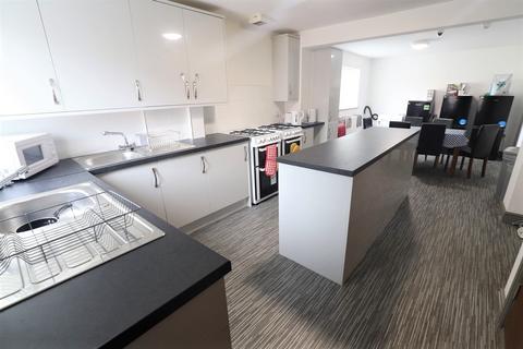 undefined, London Road, Newcastle-under-Lyme, ST5