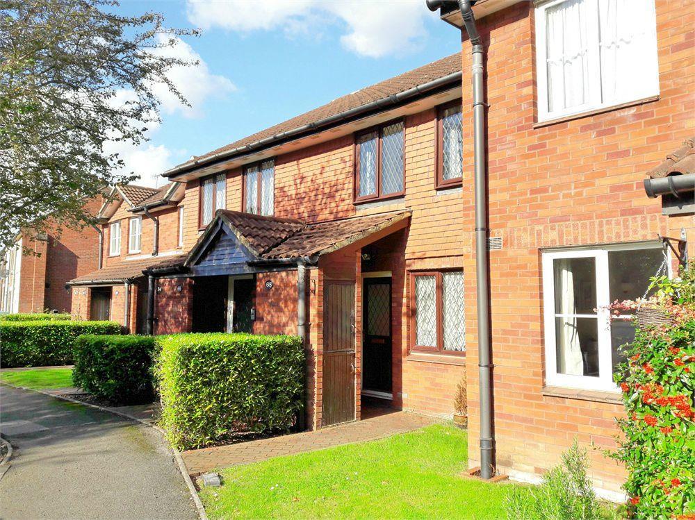 68 Ebury RoadWatfordHertfordshire 1 bed £1,050 pcm (£242 pw)