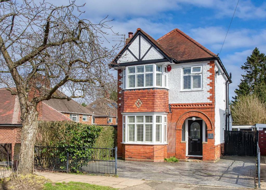 1, Ashley Road, Penn, Wolverhampton, West Midlands, WV4 3 bed detached