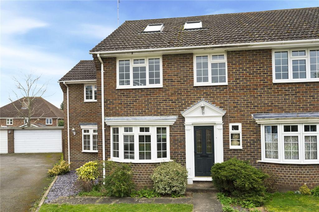 Winterdown Gardens, Esher, Surrey, KT10 4 bed house £995,000