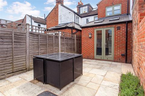 16 Dukes Place, Marlow, SL7 2QH