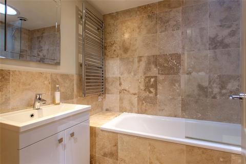 16 Dukes Place, Marlow, SL7 2QH