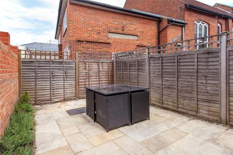 16 Dukes Place, Marlow, SL7 2QH