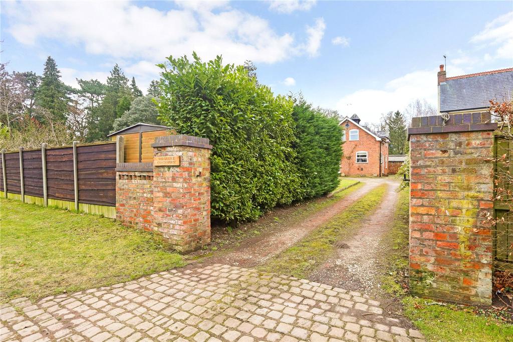 Parkfield Road, Knutsford, Cheshire, WA16 4 bed detached house for sale