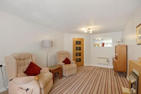 1 bedroom apartment for sale - Cherrett Court, Ringwood Road, Ferndown