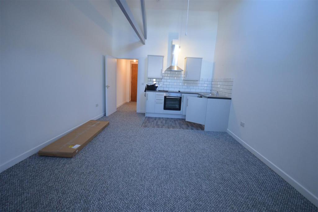 Penryn Street, Redruth 1 bed flat £550 pcm (£127 pw)