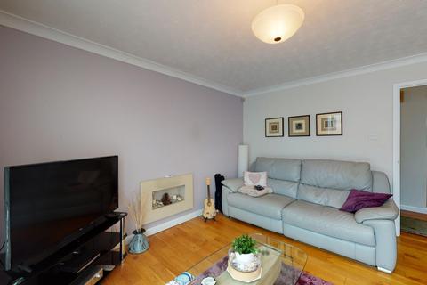21 Ashley Drive, Seasalter, Whitstable, CT5 4SU