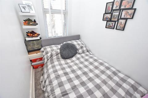 15 Malvern Road, Gillingham, ME7 4BA