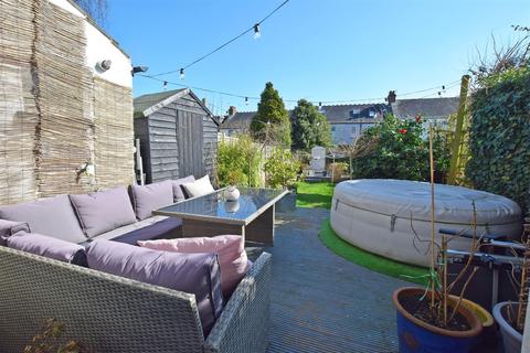 15 Malvern Road, Gillingham, ME7 4BA