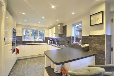 21 Brome Road, Abbeymead, Gloucester, GL4 5YW