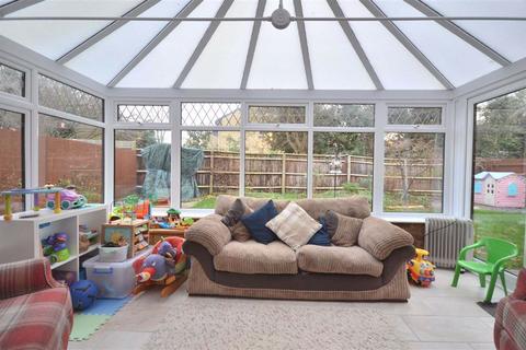 21 Brome Road, Abbeymead, Gloucester, GL4 5YW