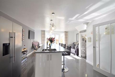 66 Hazel Way, Brockworth, Gloucester, GL3 4GD