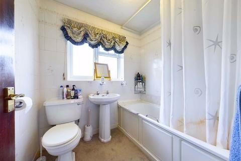 63b Sandyleaze, Gloucester, GL2 0PX