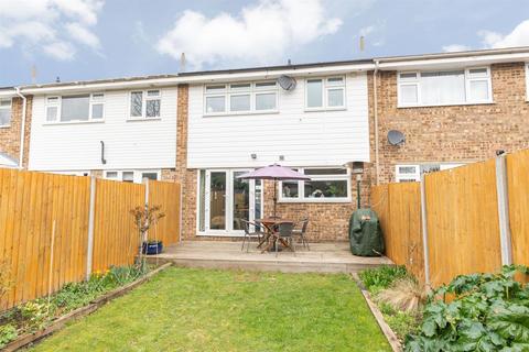6 Brockenhurst, West Molesey, KT8 2HJ