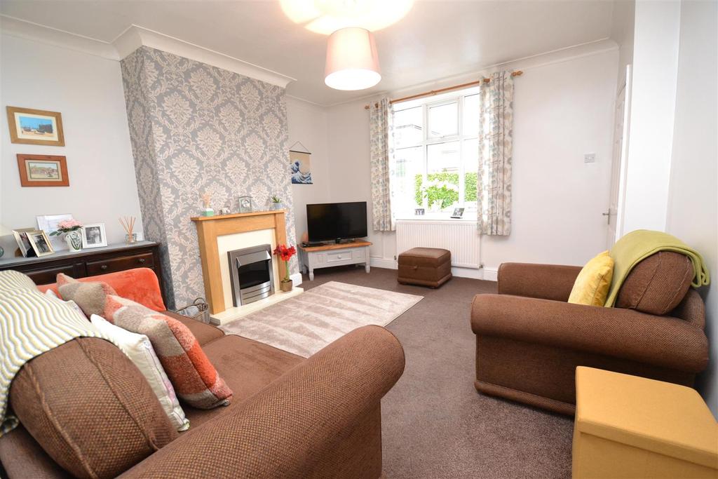 Brookfield Terrace, Cleckheaton 3 bed townhouse £137,500