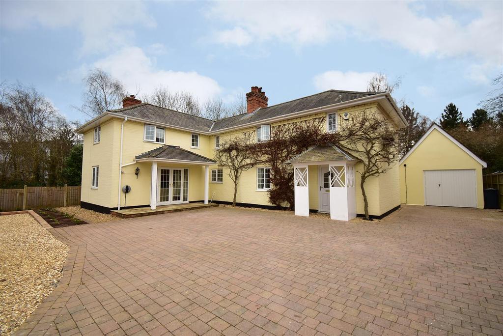 T6911  178 London Road.jpg