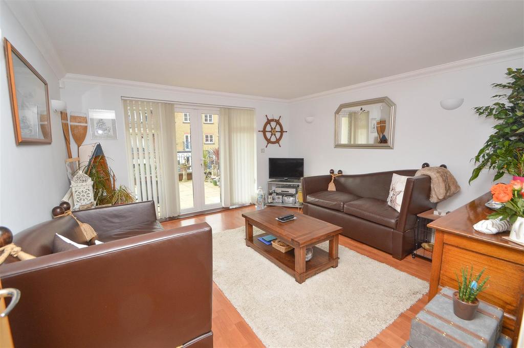 Dominica Court, Eastbourne 2 bed flat £265,000
