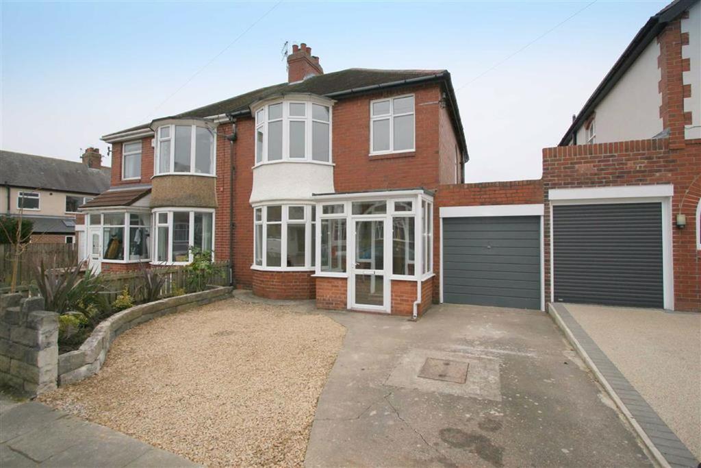 Elmcroft Road, Forest Hall, NE12 3 bed semidetached house £260,000