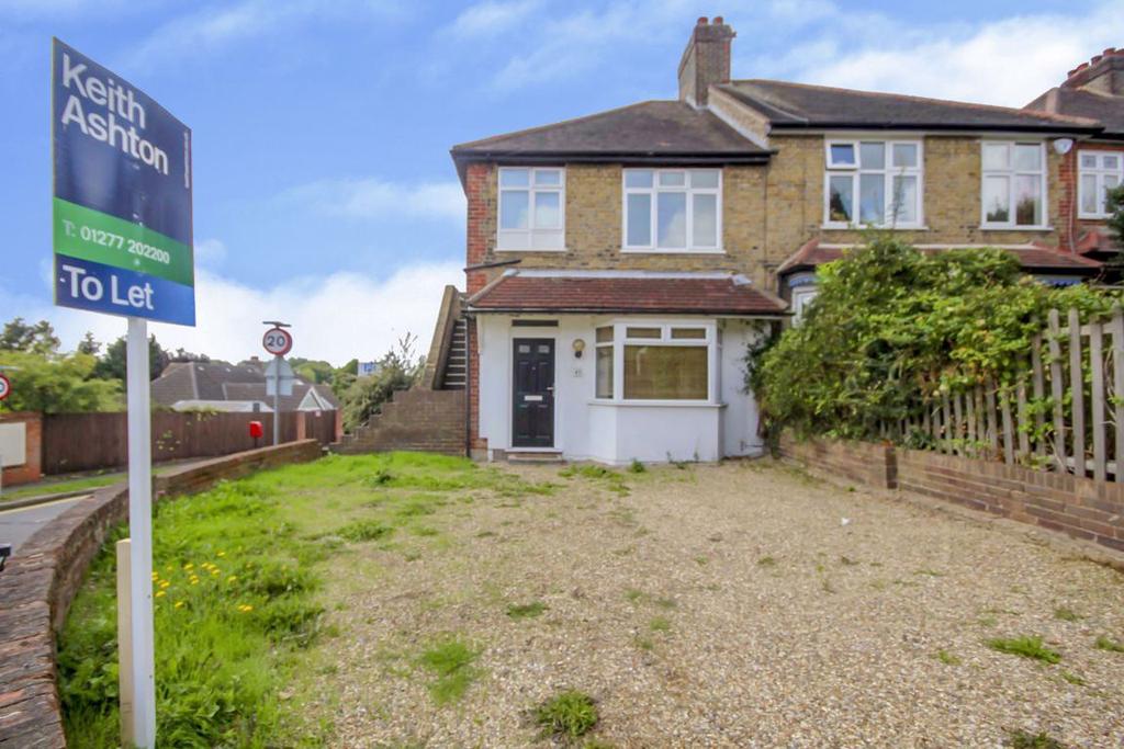 Kavanaghs Road, Brentwood 2 bed £975 pcm (£225 pw)