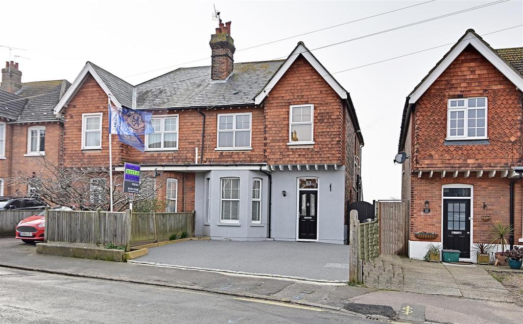Holliers Hill, BexhillOnSea 3 bed semidetached house £349,950