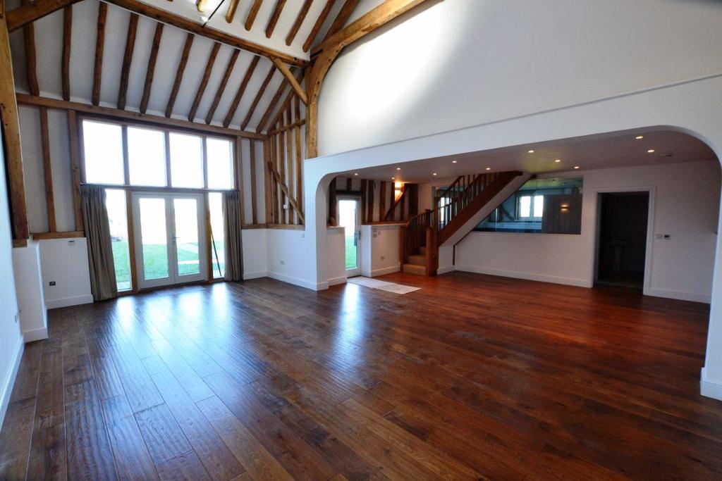 Radwell, Baldock, Hertfordshire 3 bed barn conversion £1,700 pcm (£