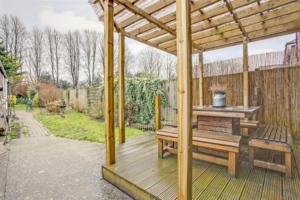 SOLD STC SIMILAR PROPERTIES REQUIRED! Carver Hill Road, High