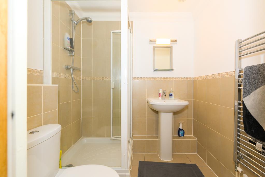 (Rightmove) 14.jpg