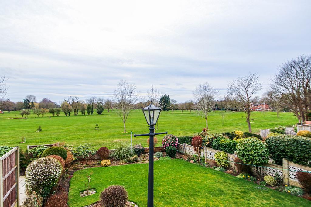 Shawe Hall Crescent, Flixton, Manchester, M41 3 bed semidetached house
