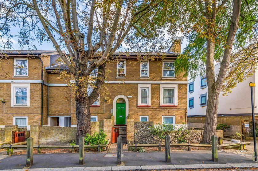 Somerset Gardens, SE13 1 bed flat £320,000