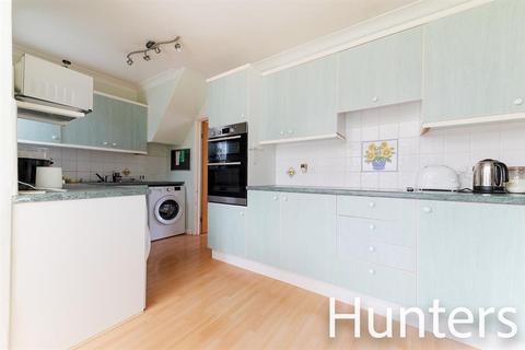 77 Buckland Way, Worcester Park, KT4 8NR