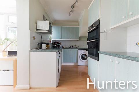 77 Buckland Way, Worcester Park, KT4 8NR