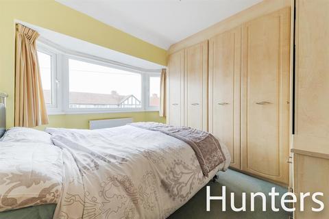 77 Buckland Way, Worcester Park, KT4 8NR