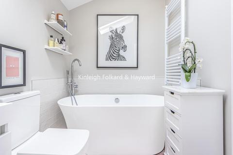 19 Ventnor Road, London, SE14 5QU