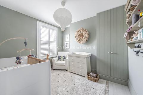 19 Ventnor Road, London, SE14 5QU