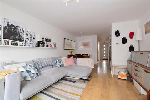 28 Hollywoods, Croydon, CR0 9JG