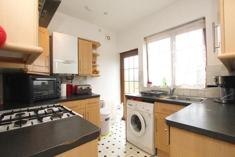 7 Manor Close, London, NW9 9HD
