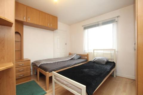 7 Manor Close, London, NW9 9HD
