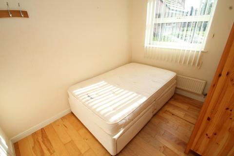 Flat 1, Birch House, 4a Allerton Park, Leeds, LS7 4ND